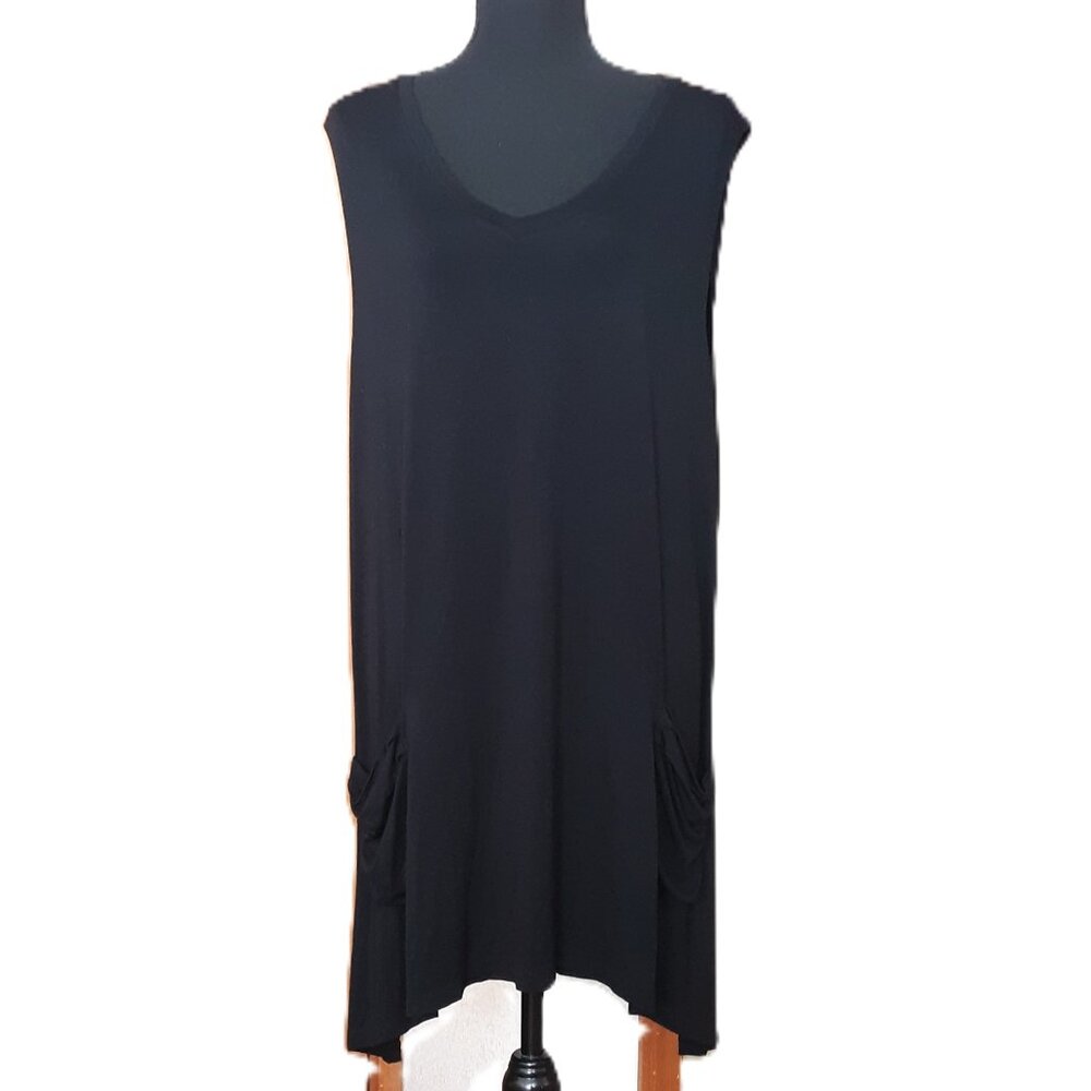 LOGO Lori Goldstein Sleeveless Tunic Top Pockets Black